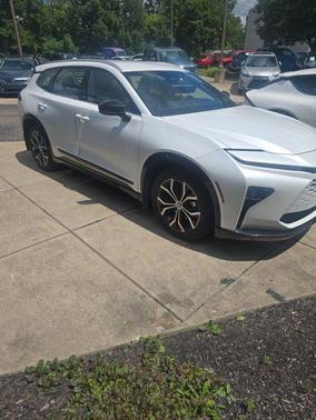 Oxygen White 2025 Toyota Crown Signia XLE