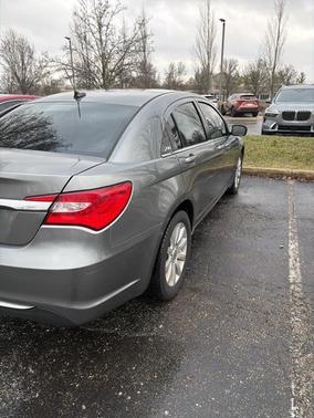 2013 Chrysler 200 Touring