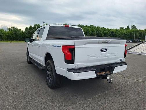 Oxford White 2024 Ford F-150 Lightning Flash