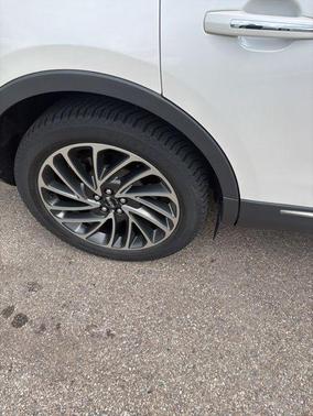 White Platinum Clearcoat Metallic 2019 Lincoln Nautilus Reserve