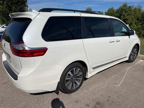 2020 Toyota Sienna Limited