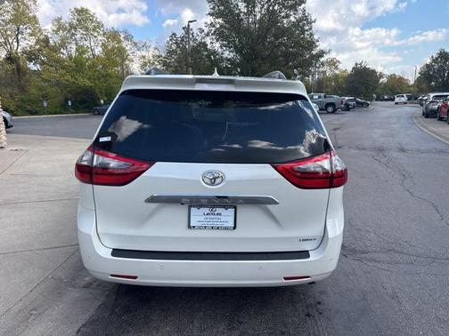 2020 Toyota Sienna Limited