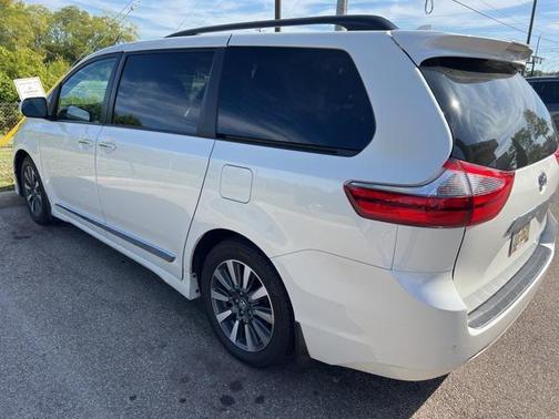 2020 Toyota Sienna Limited