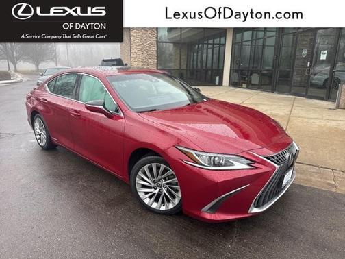 2022 Lexus ES 300h Luxury