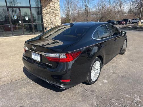 2016 Lexus ES 350 Base