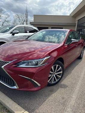 2021 Lexus ES 300h Base