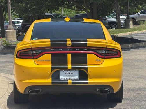 Granite Pearlcoat 2017 Dodge Charger R/T