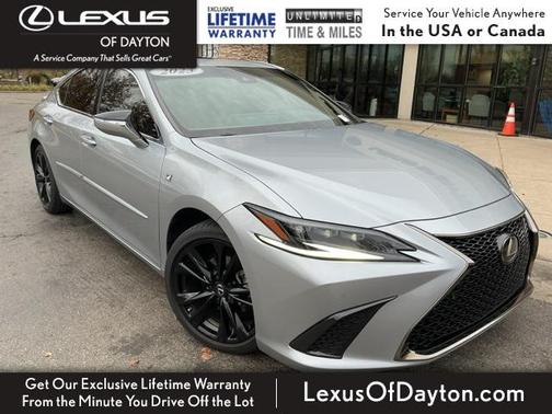 2023 Lexus ES 300h F SPORT Handling
