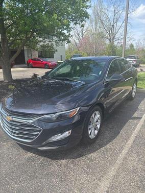 Dark Ash Metallic 2023 Chevrolet Malibu FWD 1LT