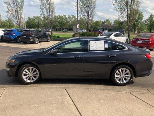 Dark Ash Metallic 2023 Chevrolet Malibu FWD 1LT
