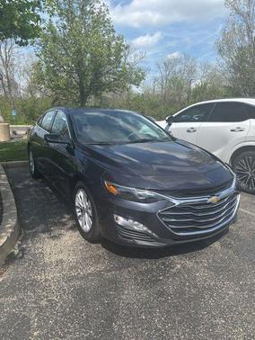 Dark Ash Metallic 2023 Chevrolet Malibu FWD 1LT