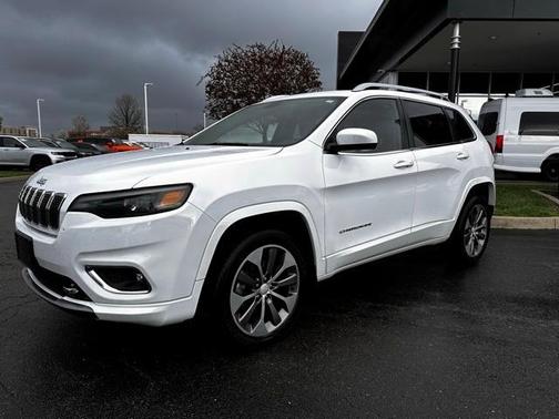2019 Jeep Cherokee Overland