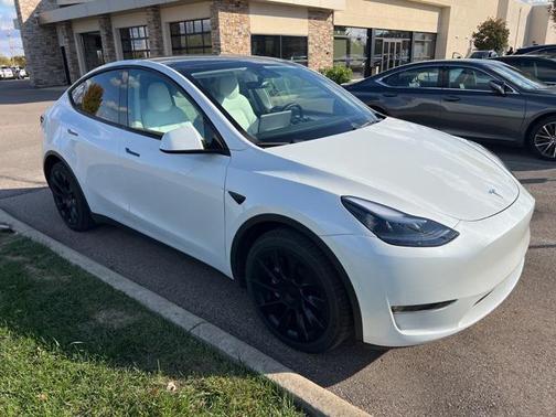 2023 Tesla Model Y Long Range Dual Motor All-Wheel Drive