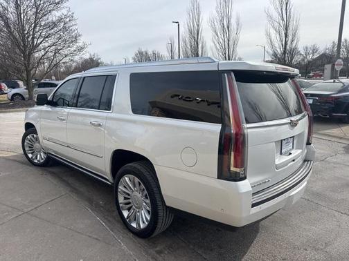 2019 Cadillac Escalade ESV Platinum