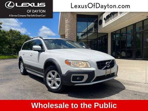 Ice White 2011 Volvo XC70 3.2