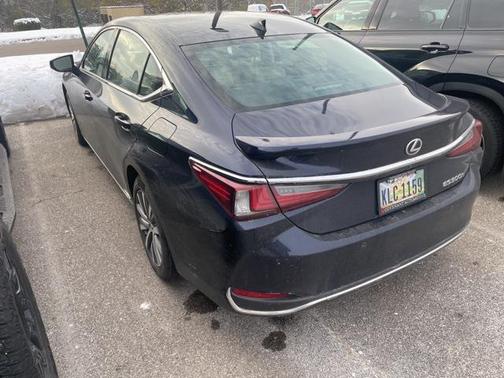 2021 Lexus ES 300h Base