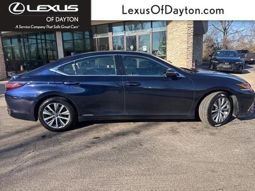 2021 Lexus ES 300h Base