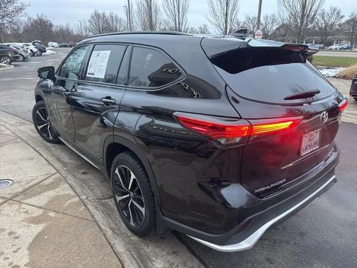2022 Toyota Highlander XSE