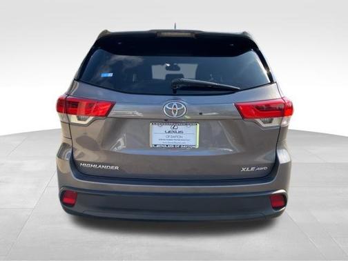 Predawn Gray Mica 2019 Toyota Highlander XLE
