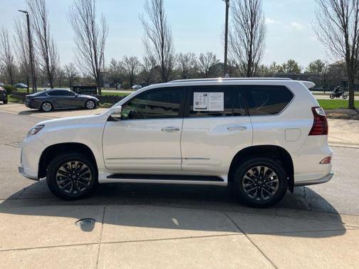 Starfire Pearl 2019 Lexus GX 460 Luxury