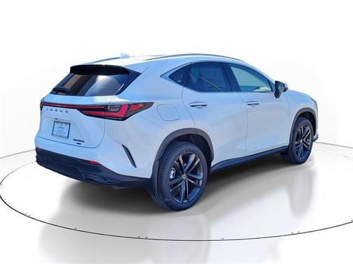 2026 Lexus NX 450h+ Luxury
