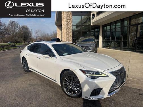 Quartz 2021 Lexus LS 500 Base