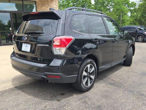 Crystal Black Silica 2018 Subaru Forester 2.5i Limited