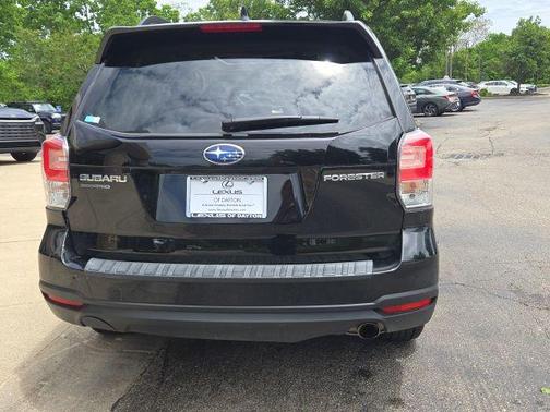 Crystal Black Silica 2018 Subaru Forester 2.5i Limited