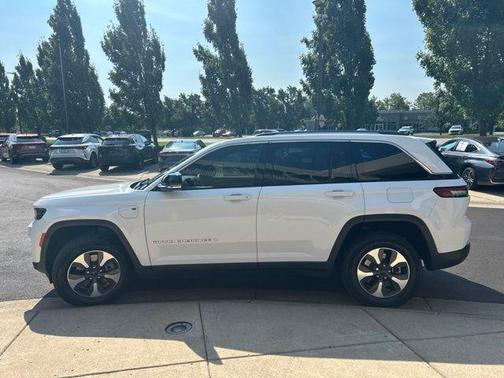 Bright White Clearcoat 2022 Jeep Grand Cherokee 4xe Base