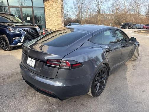 2022 Tesla Model S Base