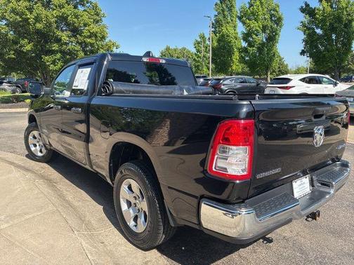 Diamond Black Crystal Pearlcoat 2023 RAM 1500 Big Horn/Lone Star