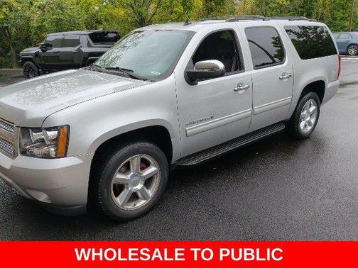 Sheer Silver Metallic 2011 Chevrolet Suburban 1500 LS