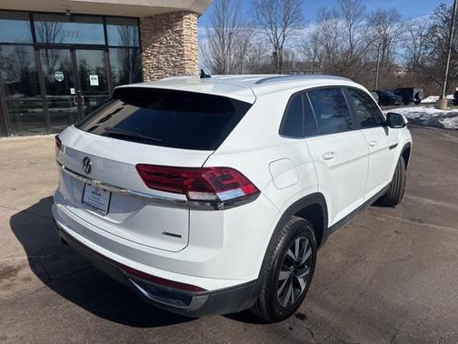 2023 Volkswagen Atlas Cross Sport 2.0T SE