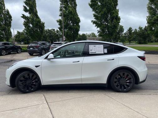 2023 Tesla Model Y Performance Dual Motor All-Wheel Drive
