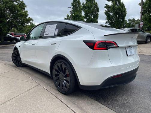 2023 Tesla Model Y Performance Dual Motor All-Wheel Drive
