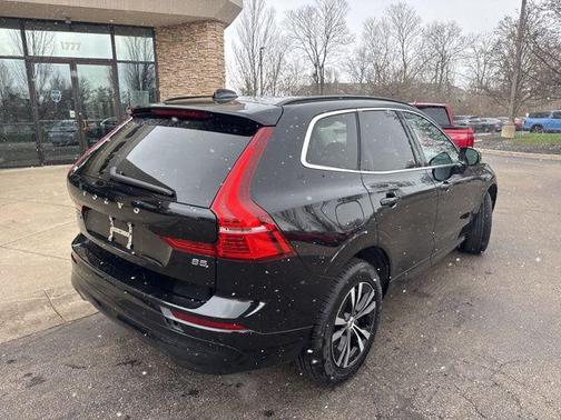 2023 Volvo XC60 B5 Core