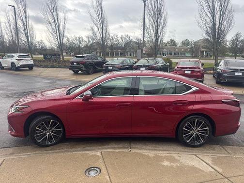 2025 Lexus ES 350 Base