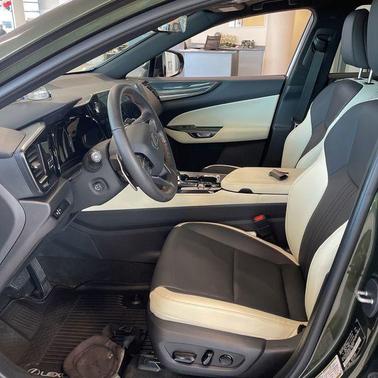 Nori Green Pearl 2024 Lexus NX 350 Premium