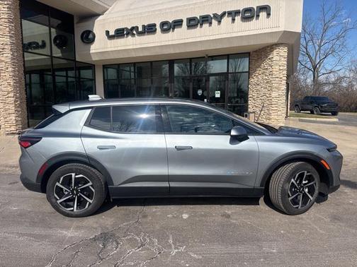 2025 Chevrolet Equinox EV LT