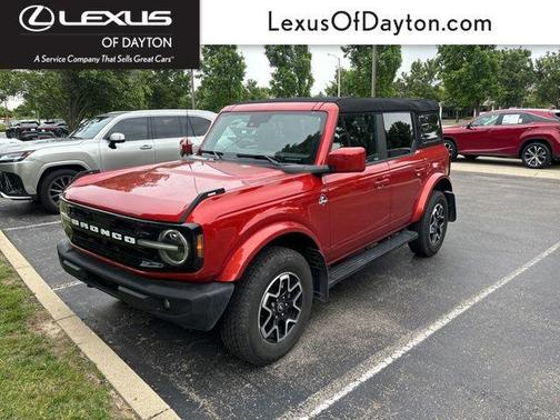 Hot Pepper Red Metallic Tinted Clearcoat 2023 Ford Bronco Outer Banks