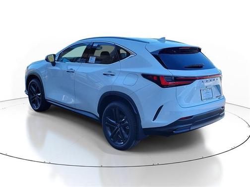 2026 Lexus NX 450h+ Luxury