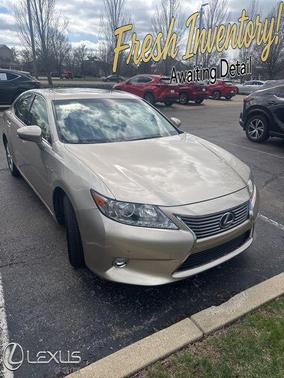 Satin Cashmere Metallic 2015 Lexus ES 300h Base