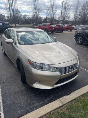 2015 Lexus ES 300h Base