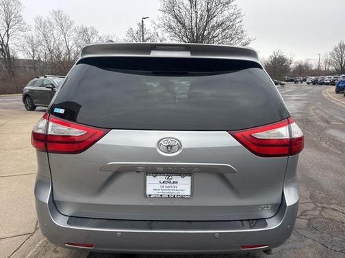 2015 Toyota Sienna SE