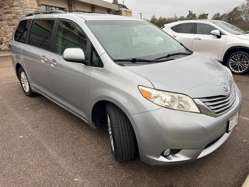 2015 Toyota Sienna SE