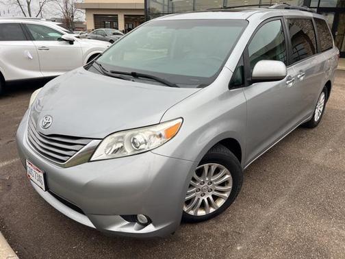 2015 Toyota Sienna SE