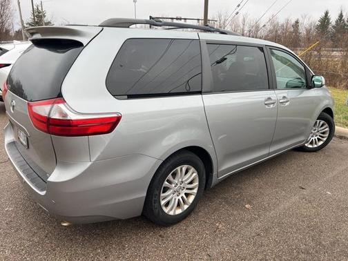 2015 Toyota Sienna SE