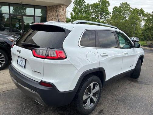 Bright White Clearcoat 2019 Jeep Cherokee Limited