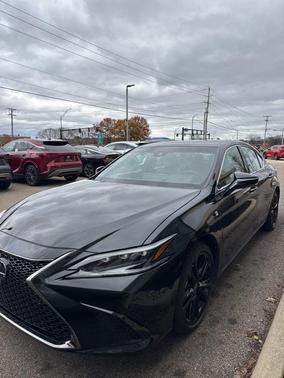 2024 Lexus ES 350 F Sport