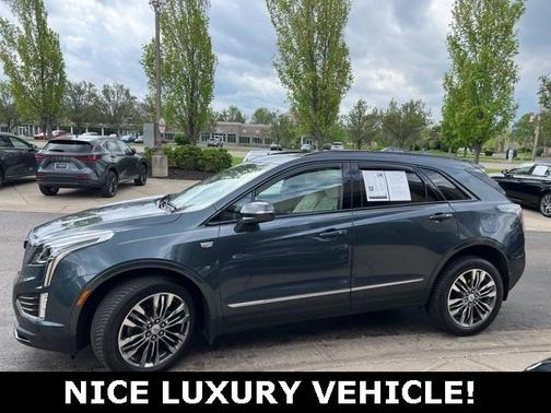 2020 Cadillac XT5 Sport